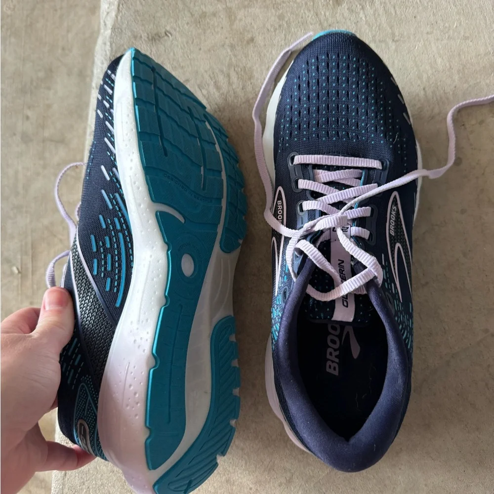 Brooks Glycerin 20. Size 9.5. Worn once! - Picture 2 of 3